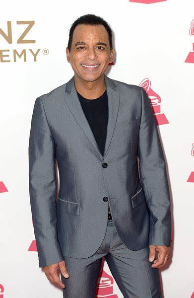 Jon Secada