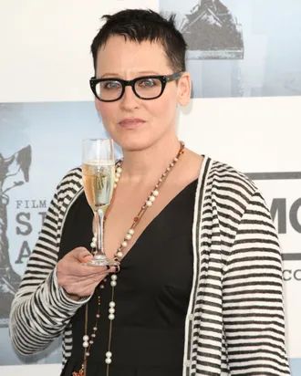eccc42112181b9f84dfa164615f741d9a5-29-lori-petty.rvertical.w330